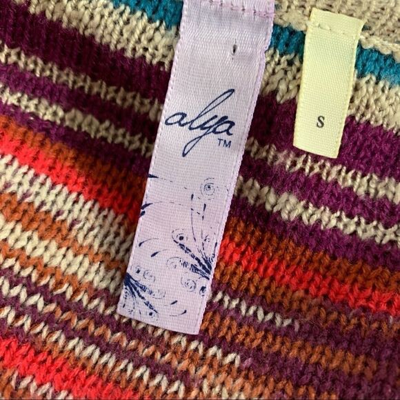 Alya Francesca’s drape cardigan sweater - Picture 5 of 6